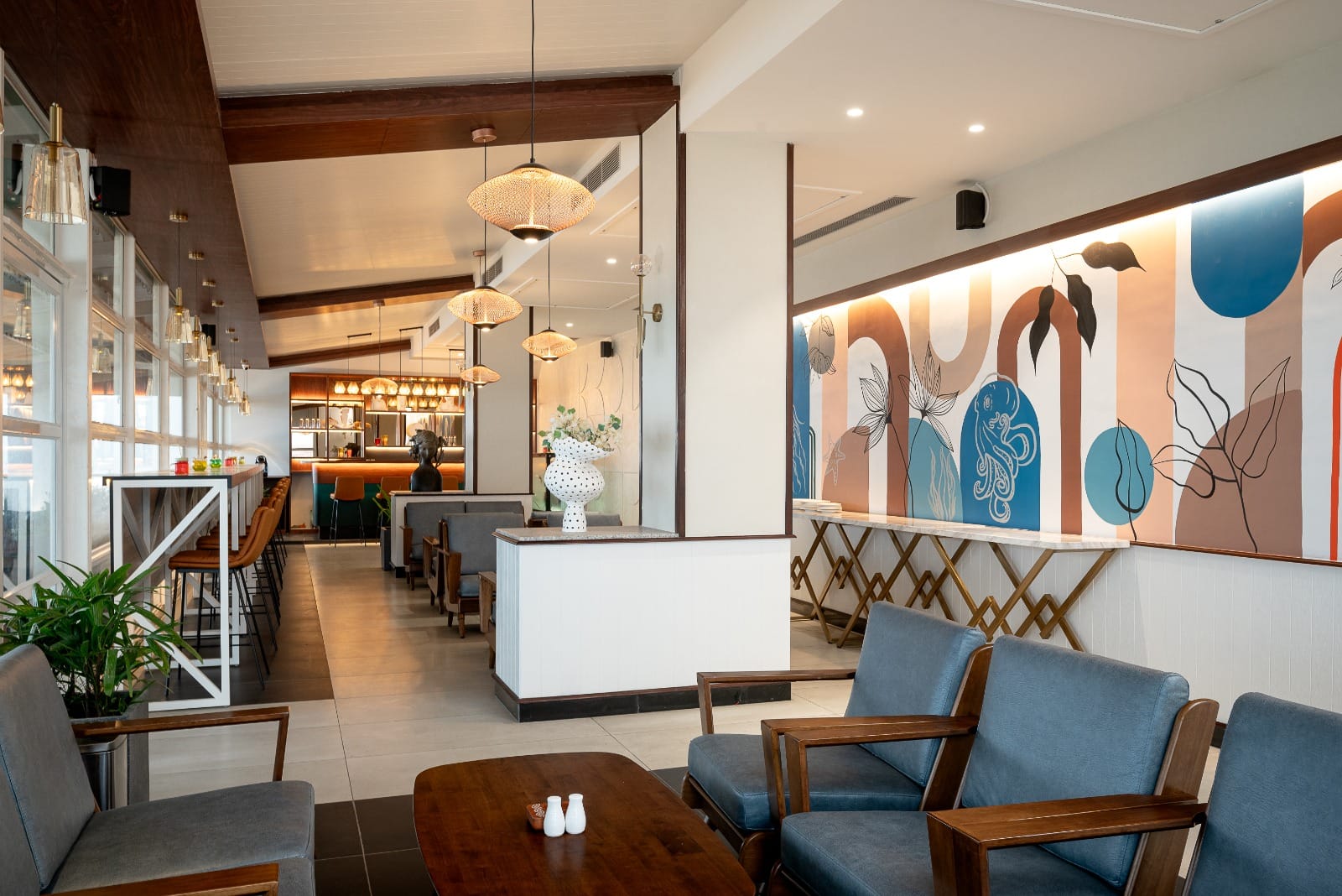 Lounge with hand-painted mural wall